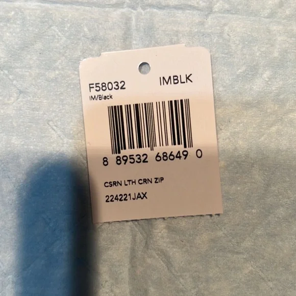 Coach Leather Corner Zip Wristlet NWT - Picture 8 of 8